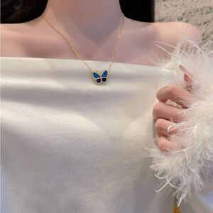 👧💙👧Van Cleef & Arpels Lucky Alhambra Lapis Butterfly Necklace | Rose Gold👧💙👧